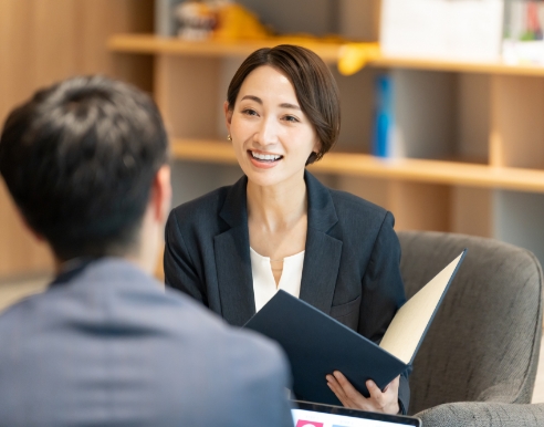 「つきっきりで教える“伴走型サポート”」